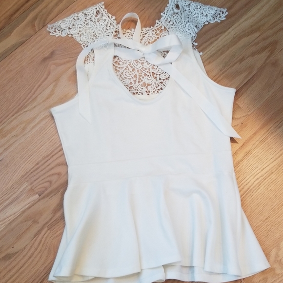 Top - Picture 4 of 4